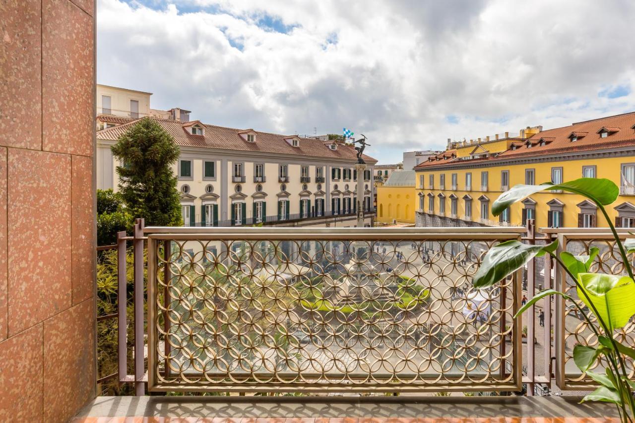 Dei Martiri * Naples