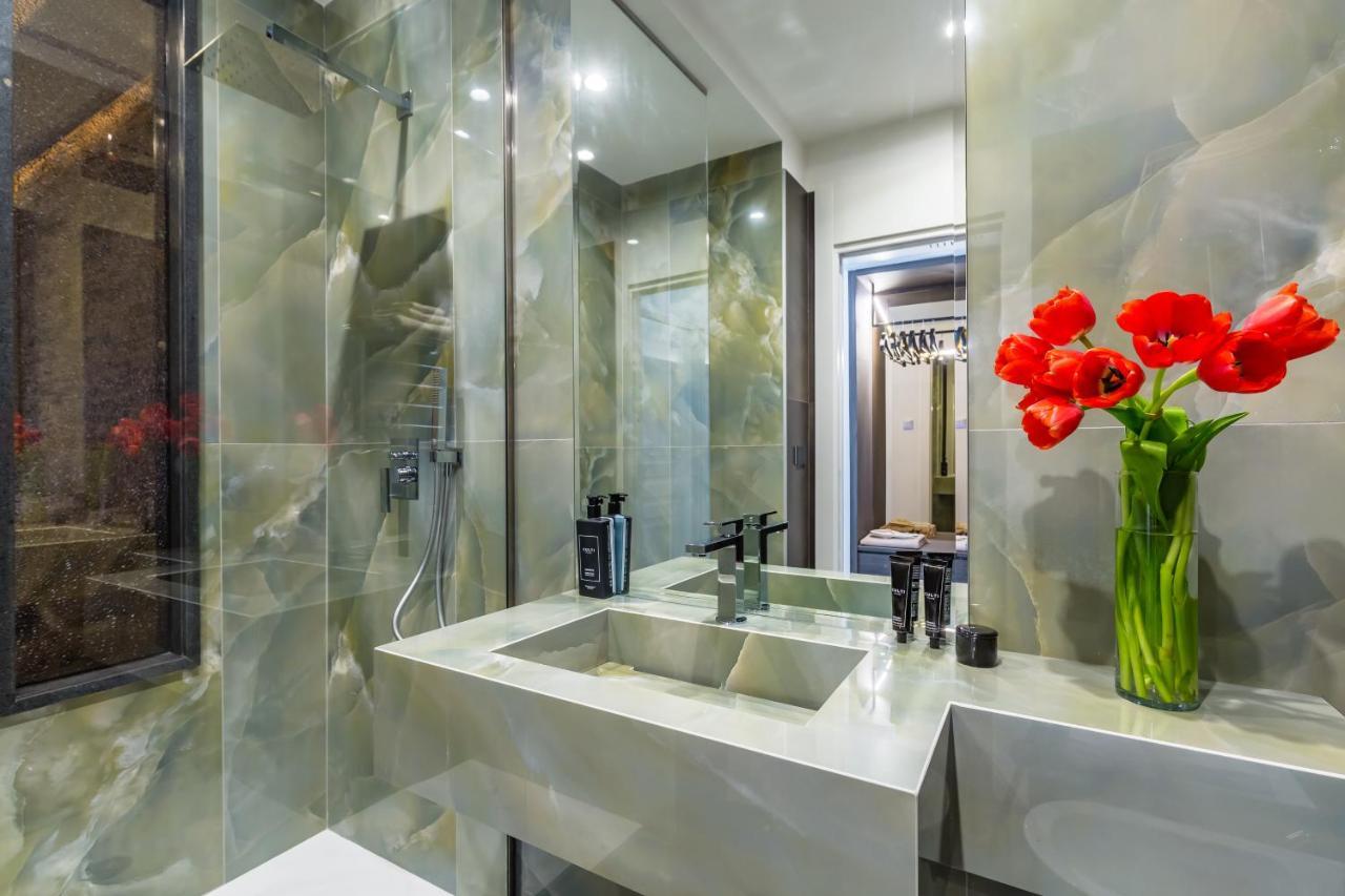 Bed & Breakfast Dei Martiri Naples